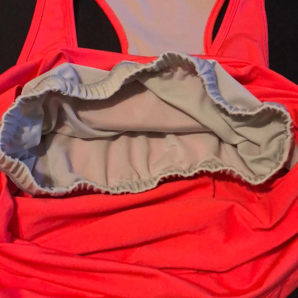 Under Armour Racerback EUC Coral Built In Bra/Semi Fitted Size Small —#018 - Picture 7 of 13